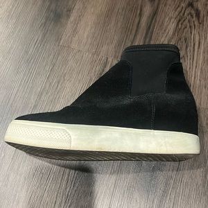 AQUA 7M Black Suede Wedge Sneakers